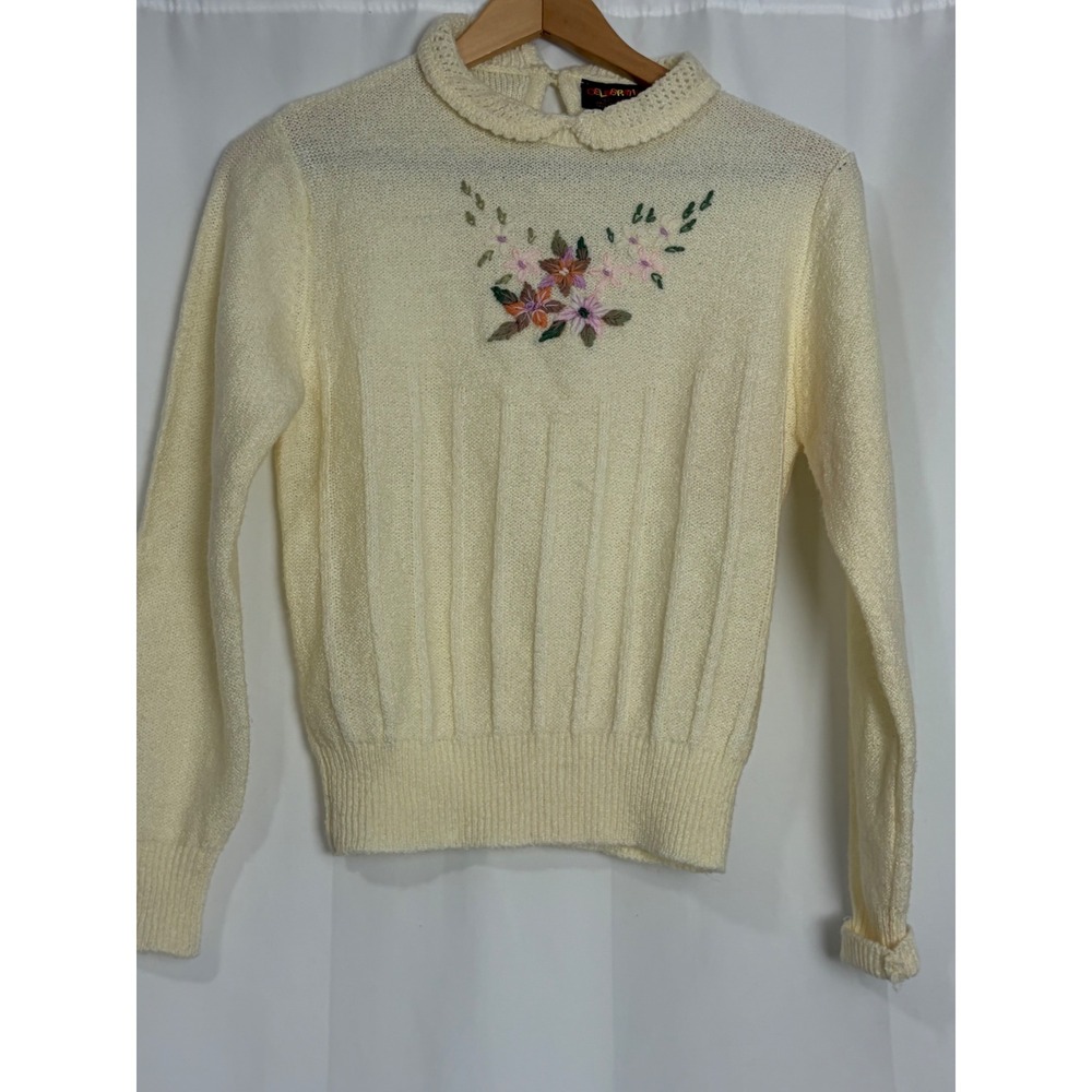 Vintage Twee Floral Embroidered Knit Sweater Peter Pan Collar M Retro 70s Soft
